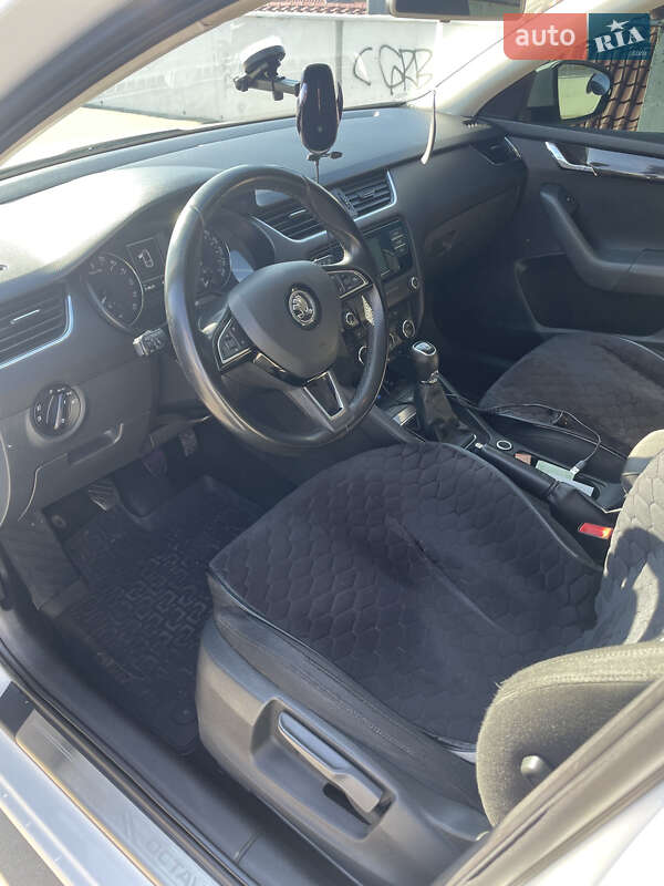 Універсал Skoda Octavia 2014 в Мукачевому