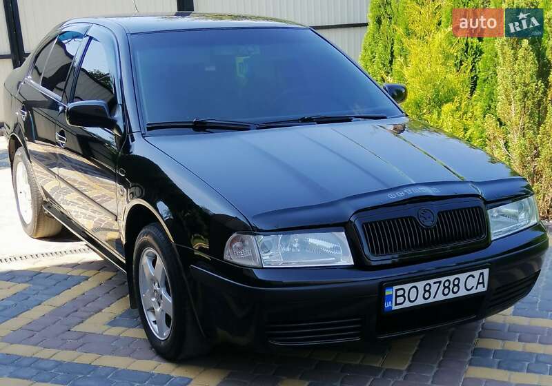 Лифтбек Skoda Octavia 2002 в Тернополе