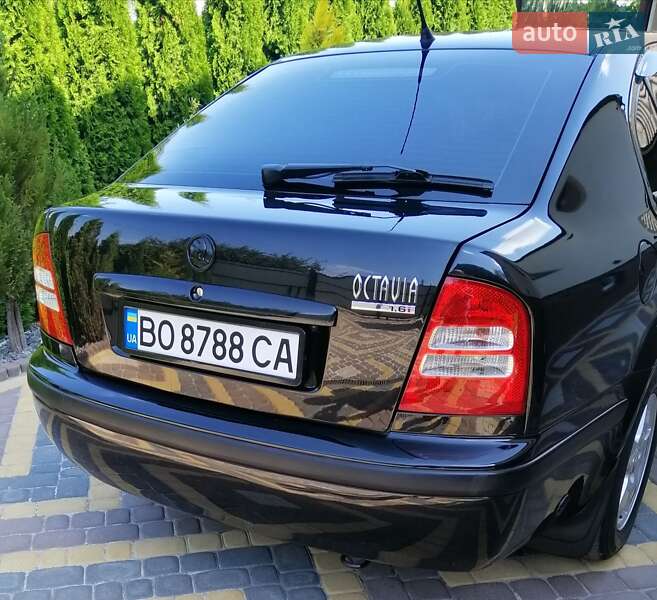 Лифтбек Skoda Octavia 2002 в Тернополе