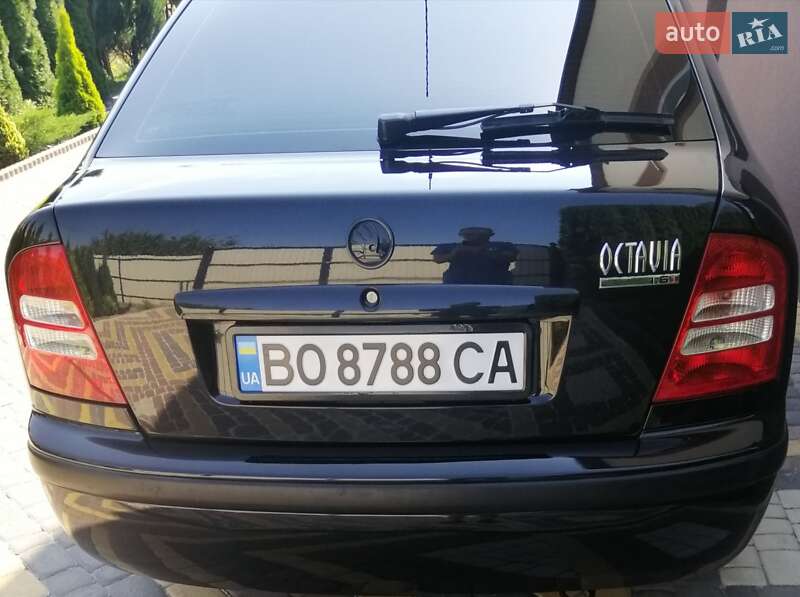 Лифтбек Skoda Octavia 2002 в Тернополе