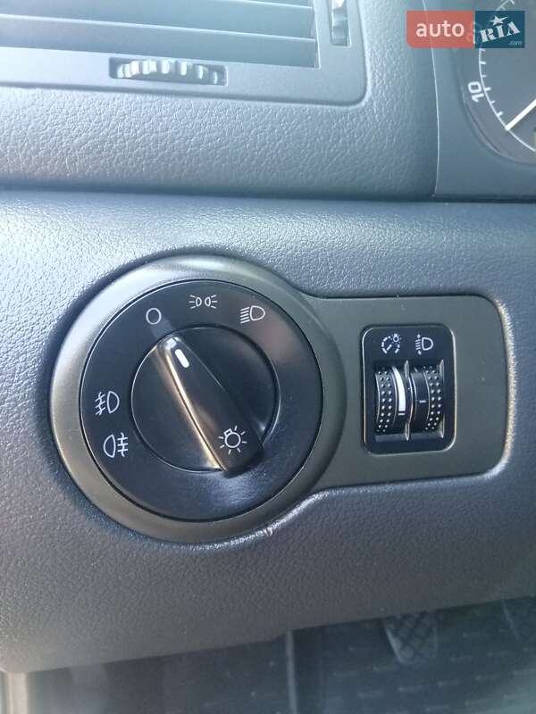 Лифтбек Skoda Octavia 2002 в Тернополе