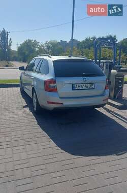 Універсал Skoda Octavia 2013 в Дніпрі