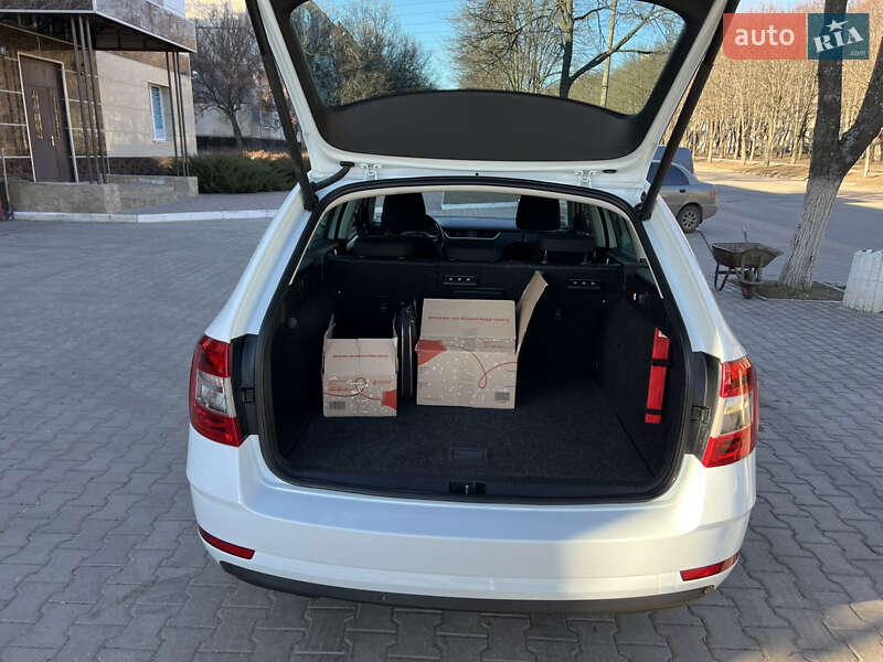 Универсал Skoda Octavia 2017 в Лозовой
