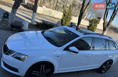 Универсал Skoda Octavia 2017 в 