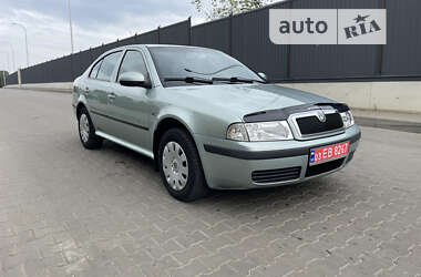 Лифтбек Skoda Octavia 2009 в Луцке