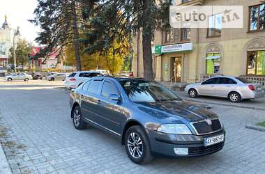 Лифтбек Skoda Octavia 2005 в Запорожье