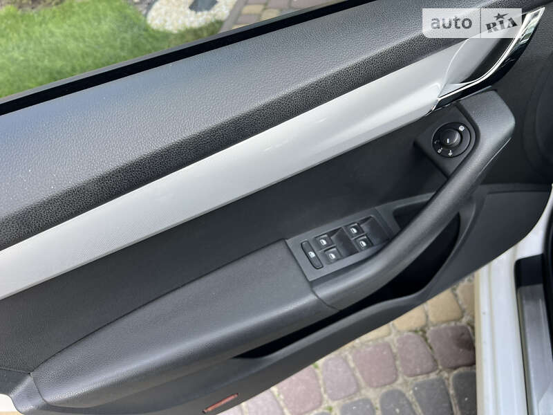 Лифтбек Skoda Octavia 2014 в Ровно