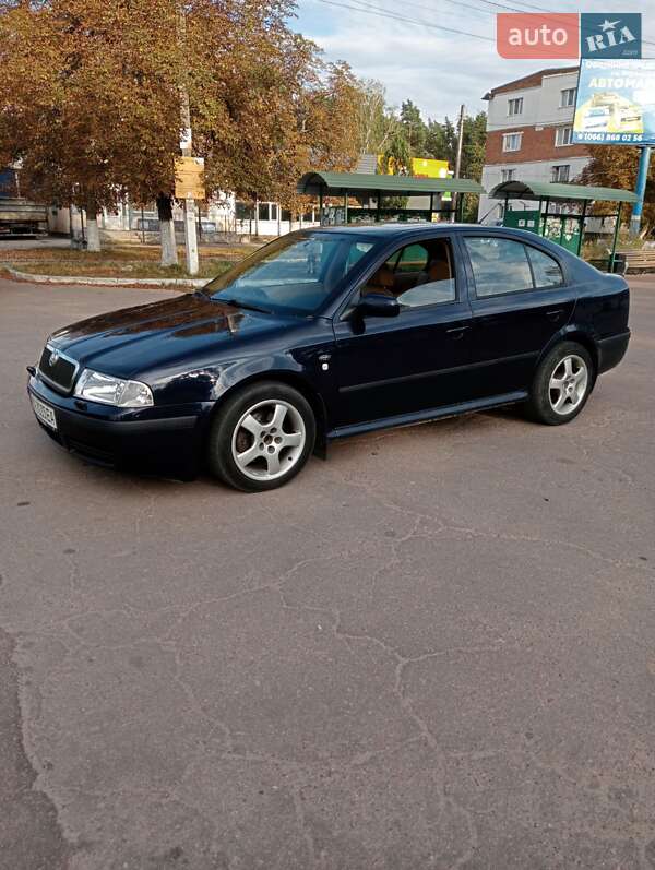 Лифтбек Skoda Octavia 2002 в Иршанске