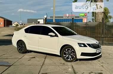 Лифтбек Skoda Octavia 2017 в Киеве