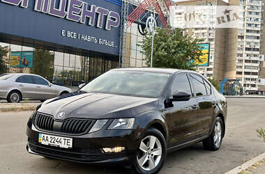 Лифтбек Skoda Octavia 2017 в Киеве