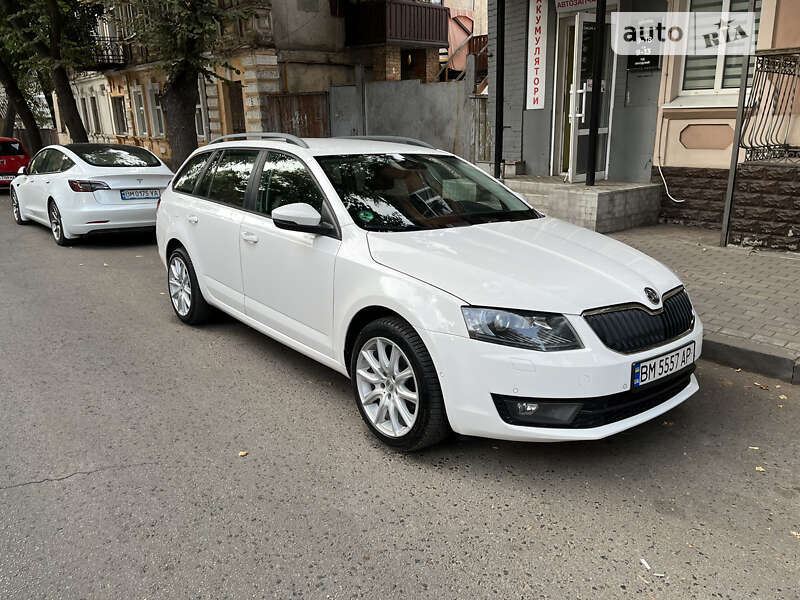 Універсал Skoda Octavia 2013 в Сумах