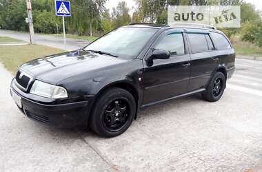 Универсал Skoda Octavia 2001 в Вараше