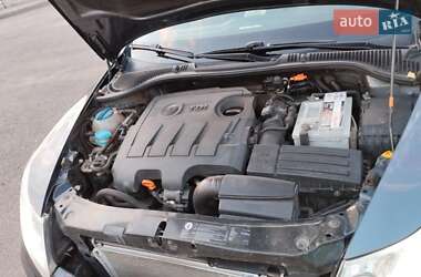 Универсал Skoda Octavia 2011 в 