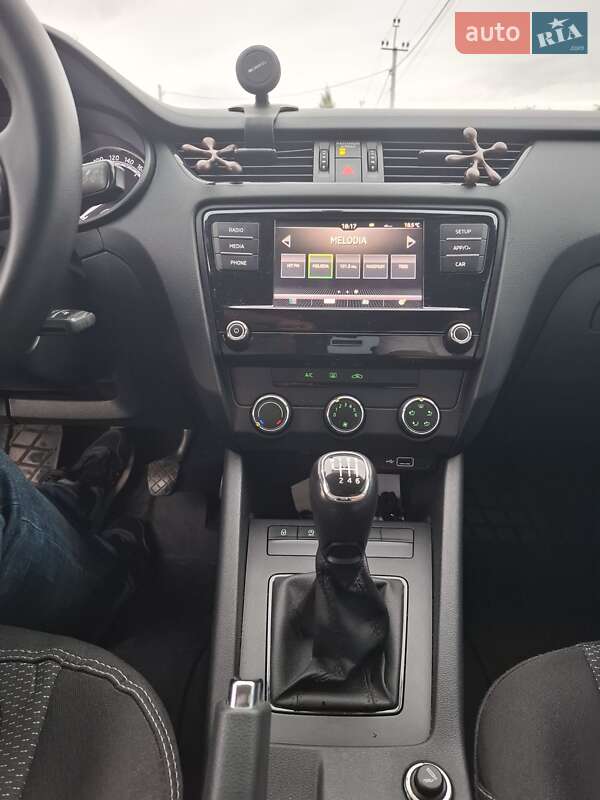Лифтбек Skoda Octavia 2019 в Киеве
