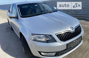 Лифтбек Skoda Octavia 2013 в Черкассах