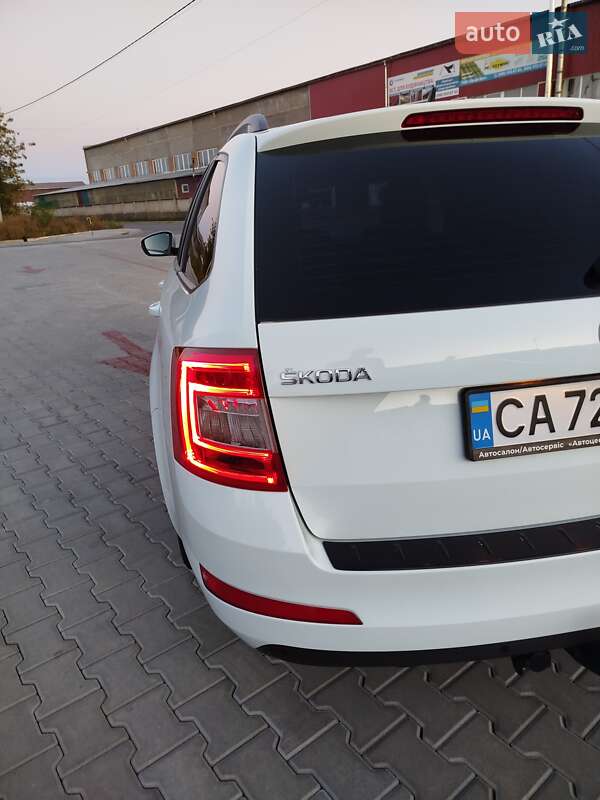 Универсал Skoda Octavia 2016 в Умани