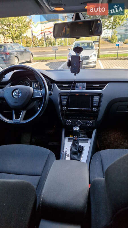 Універсал Skoda Octavia 2016 в Ужгороді