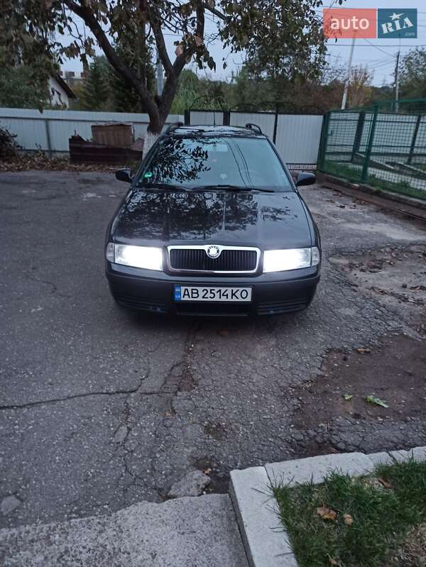 Универсал Skoda Octavia 2003 в Виннице