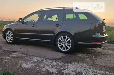 Універсал Skoda Octavia 2009 в Черкасах