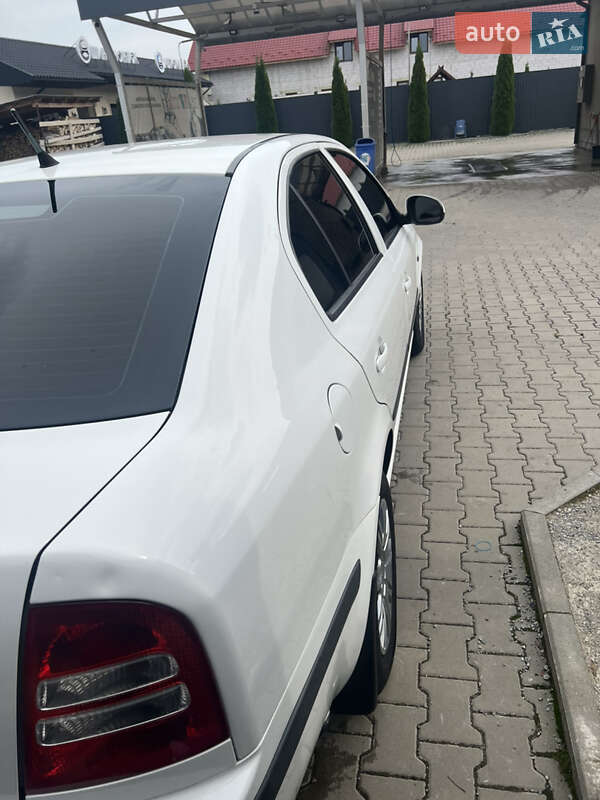 Ліфтбек Skoda Octavia 2009 в Іршаві