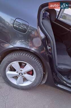Лифтбек Skoda Octavia 2012 в 