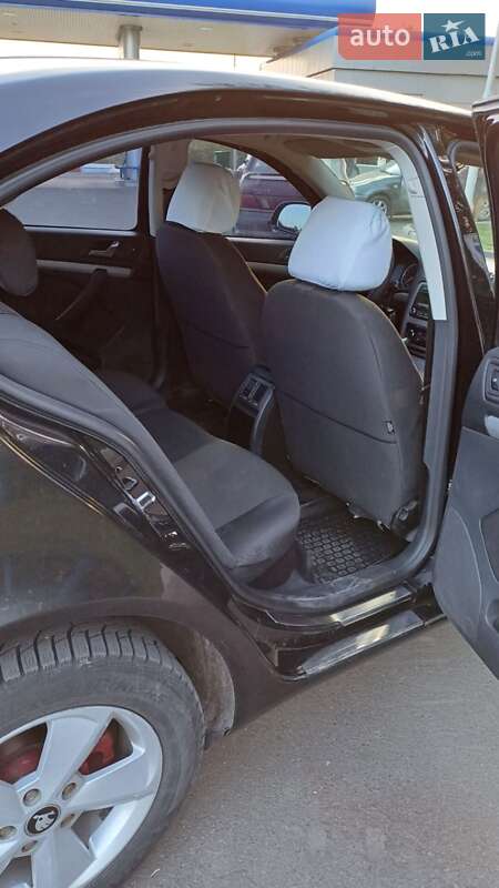 Лифтбек Skoda Octavia 2012 в Братском