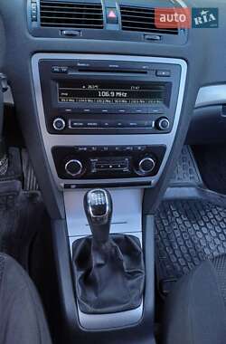 Лифтбек Skoda Octavia 2012 в 