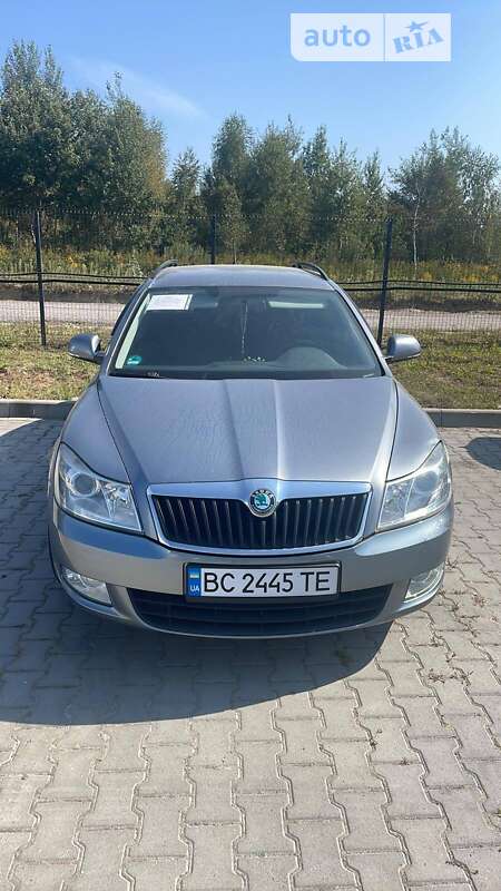 Универсал Skoda Octavia 2012 в Львове