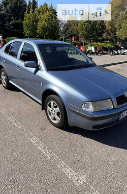 Ліфтбек Skoda Octavia 2003 в Дніпрі