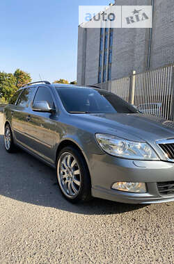 Універсал Skoda Octavia 2012 в Харкові