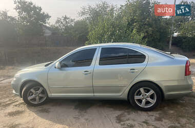 Лифтбек Skoda Octavia 2010 в 