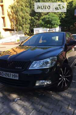 Лифтбек Skoda Octavia 2012 в Рахове