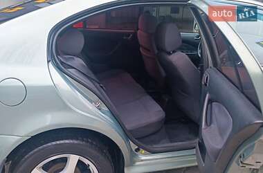 Лифтбек Skoda Octavia 2003 в 