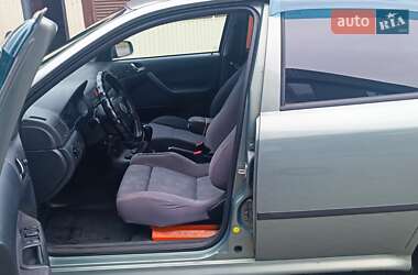 Лифтбек Skoda Octavia 2003 в 