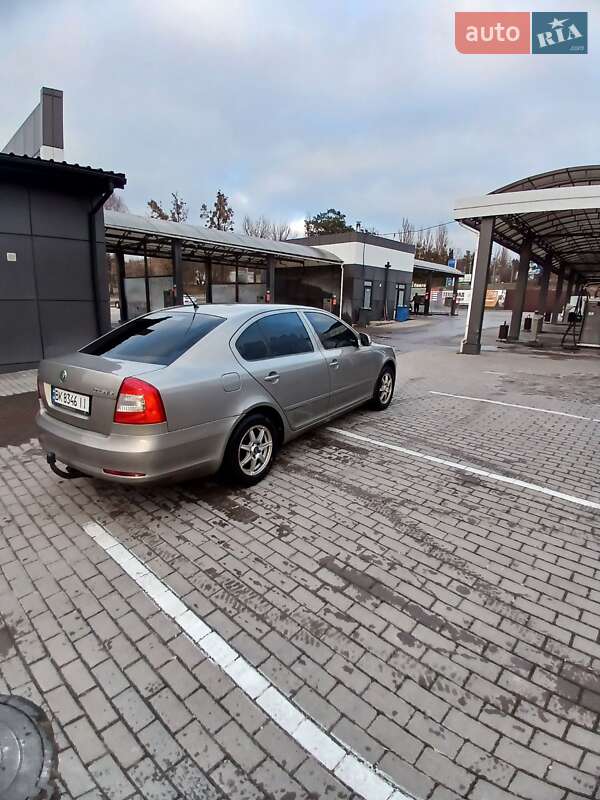 Лифтбек Skoda Octavia 2010 в Ровно