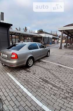 Лифтбек Skoda Octavia 2010 в Ровно