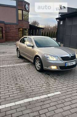 Лифтбек Skoda Octavia 2010 в Ровно