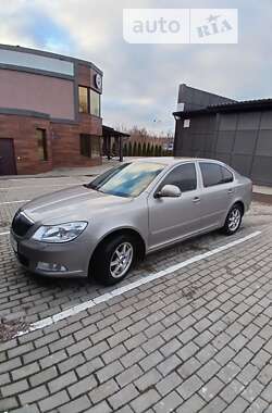 Лифтбек Skoda Octavia 2010 в Ровно