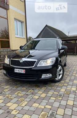 Универсал Skoda Octavia 2012 в Староконстантинове