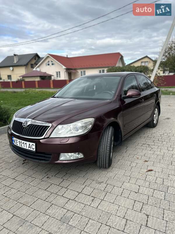 Лифтбек Skoda Octavia 2010 в Ивано-Франковске