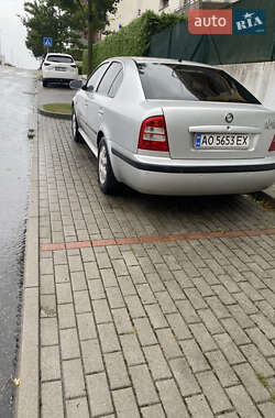 Лифтбек Skoda Octavia 2001 в Тячеве