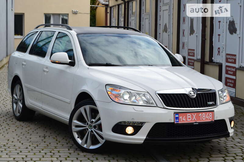 Універсал Skoda Octavia 2012 в Дрогобичі