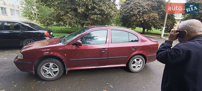 Ліфтбек Skoda Octavia 1999 в Роздільній