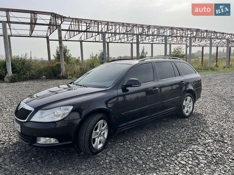 Универсал Skoda Octavia 2009 в Луцке
