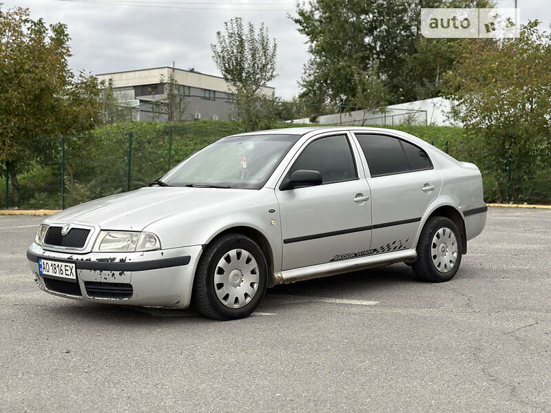 Ліфтбек Skoda Octavia 2002 в Ужгороді