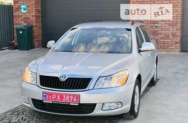 Универсал Skoda Octavia 2012 в Иршаве