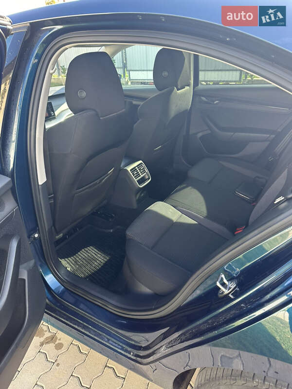 Ліфтбек Skoda Octavia 2020 в Ужгороді