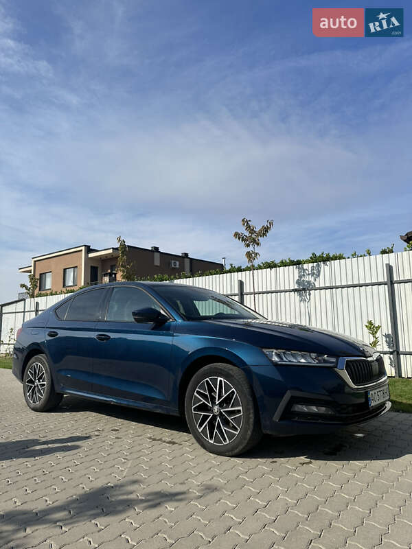 Ліфтбек Skoda Octavia 2020 в Ужгороді