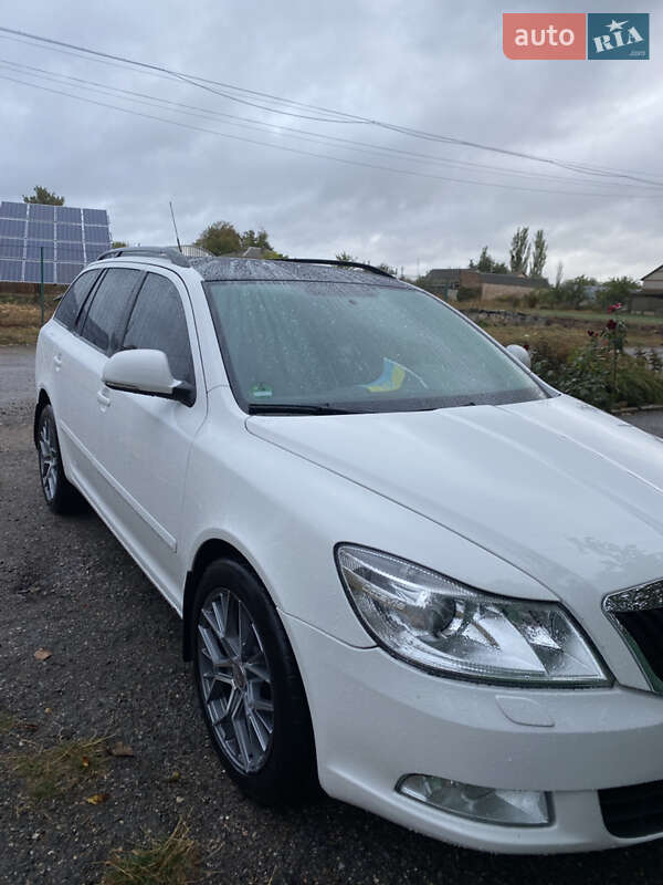 Универсал Skoda Octavia 2010 в Кропивницком фото 2 Универсал Skoda Octavia 2010 в Кропивницком