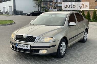 Лифтбек Skoda Octavia 2004 в Житомире